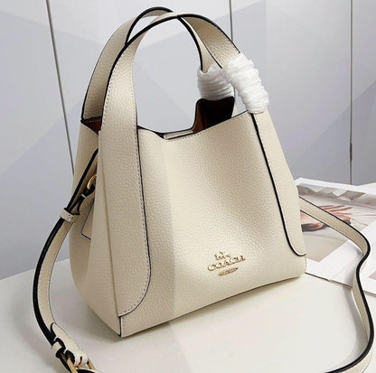 COACH Medium Tote