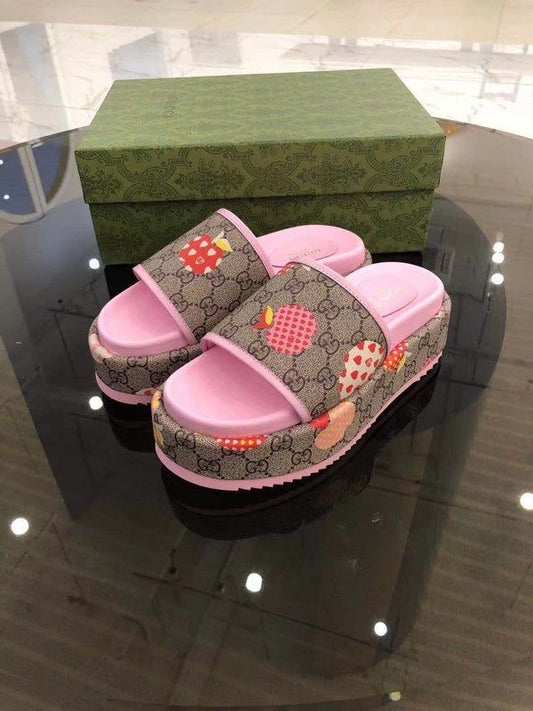 Gucci slipper on preorder