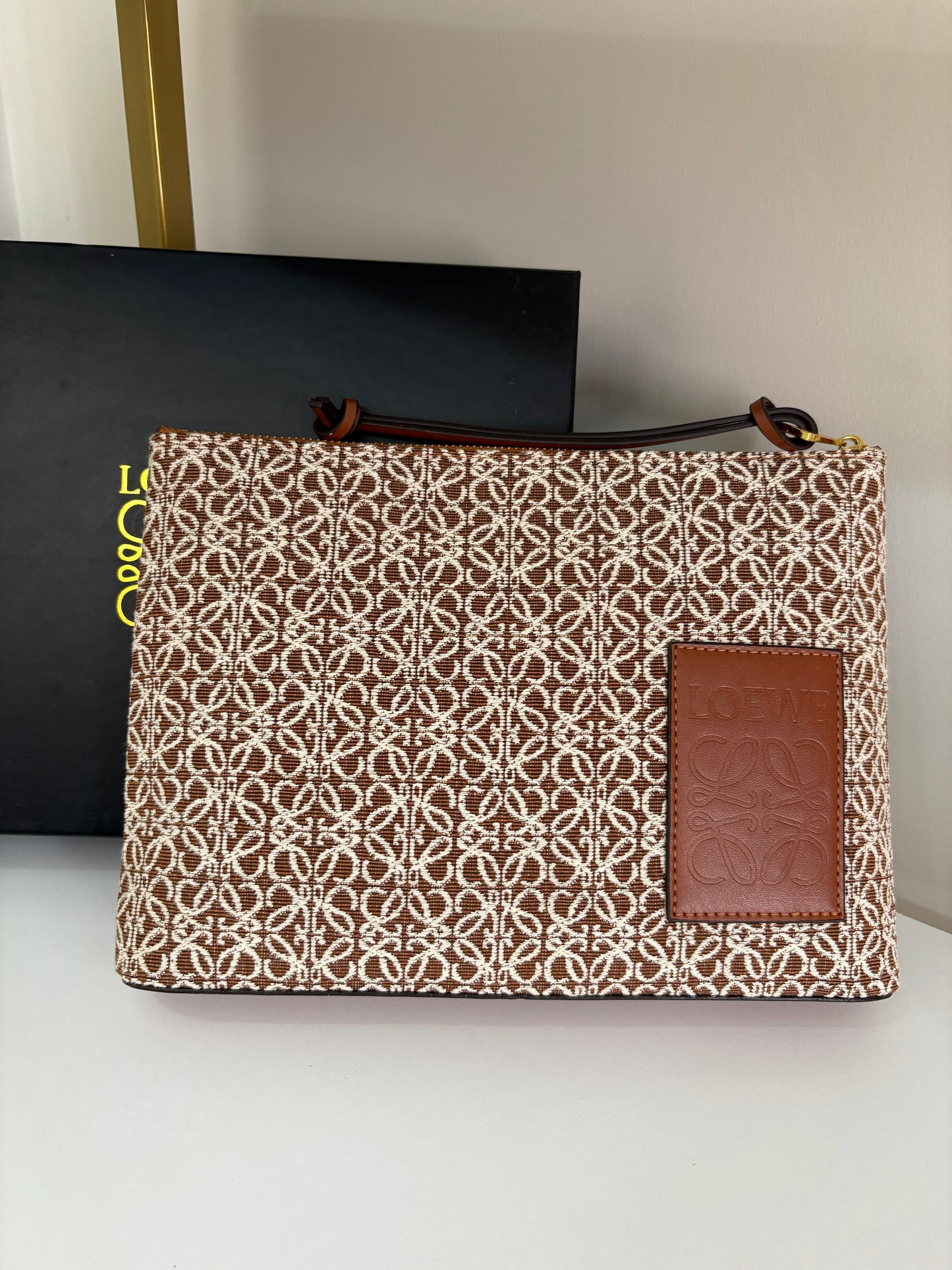 Loewe pouch