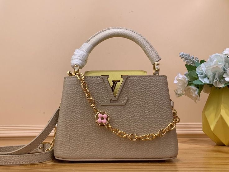 Louis vuitton capucines