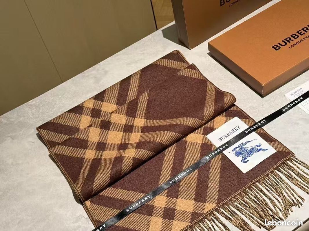 BURBERRY