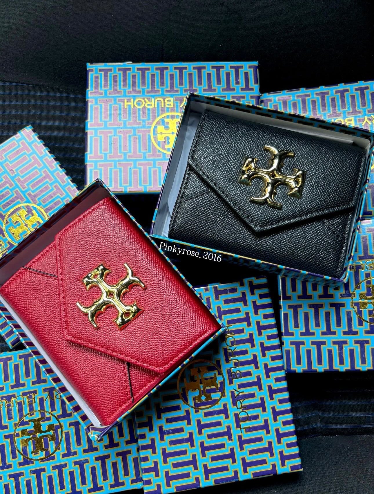 Tory wallet