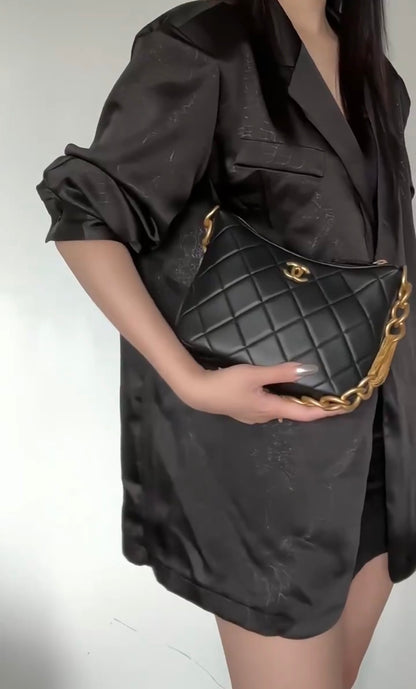 Chanel shoulder bag