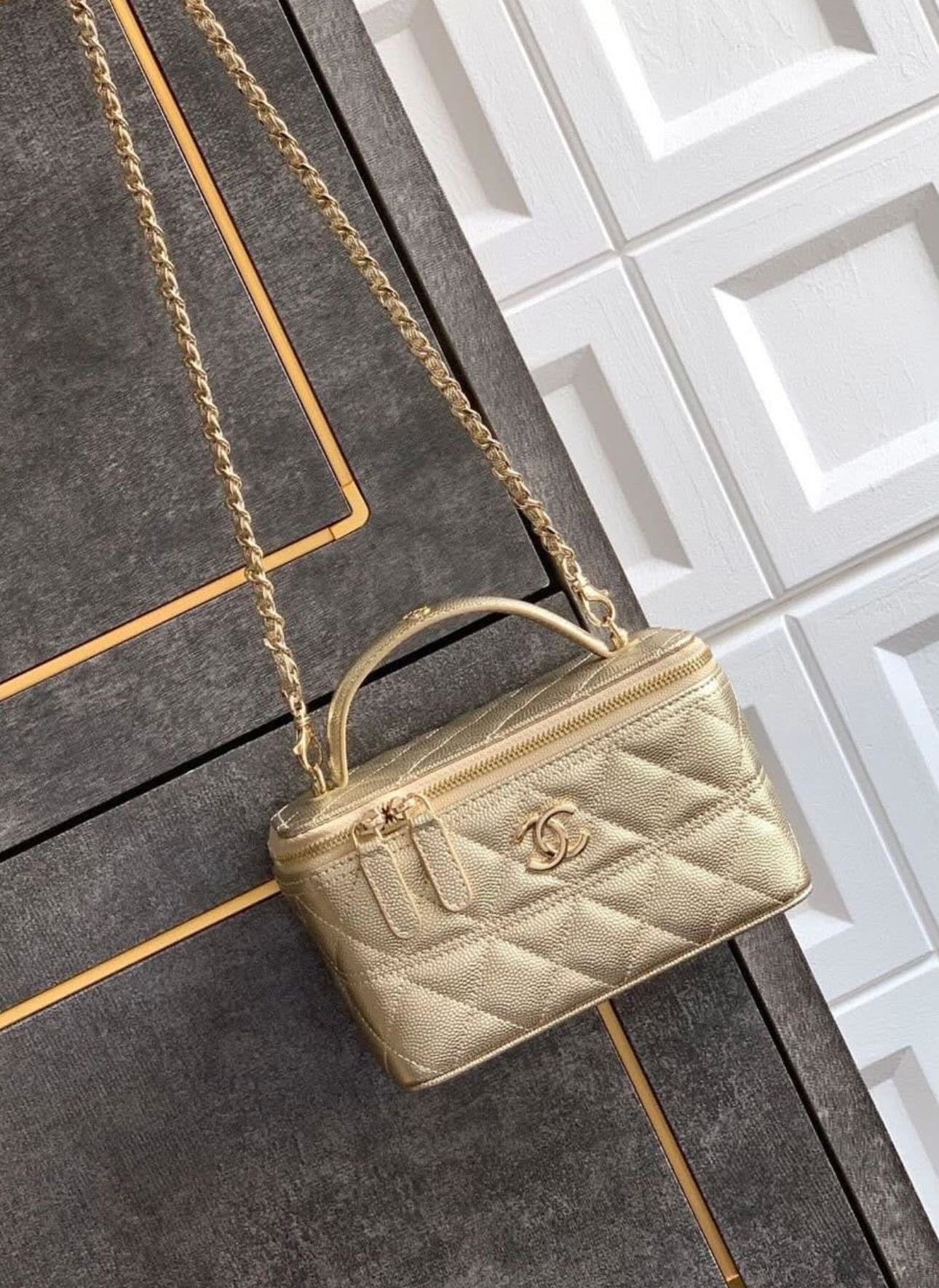 Chanel vanity