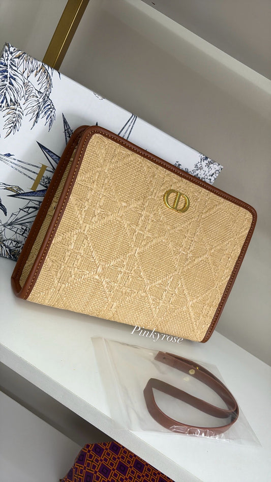 Dior pouch