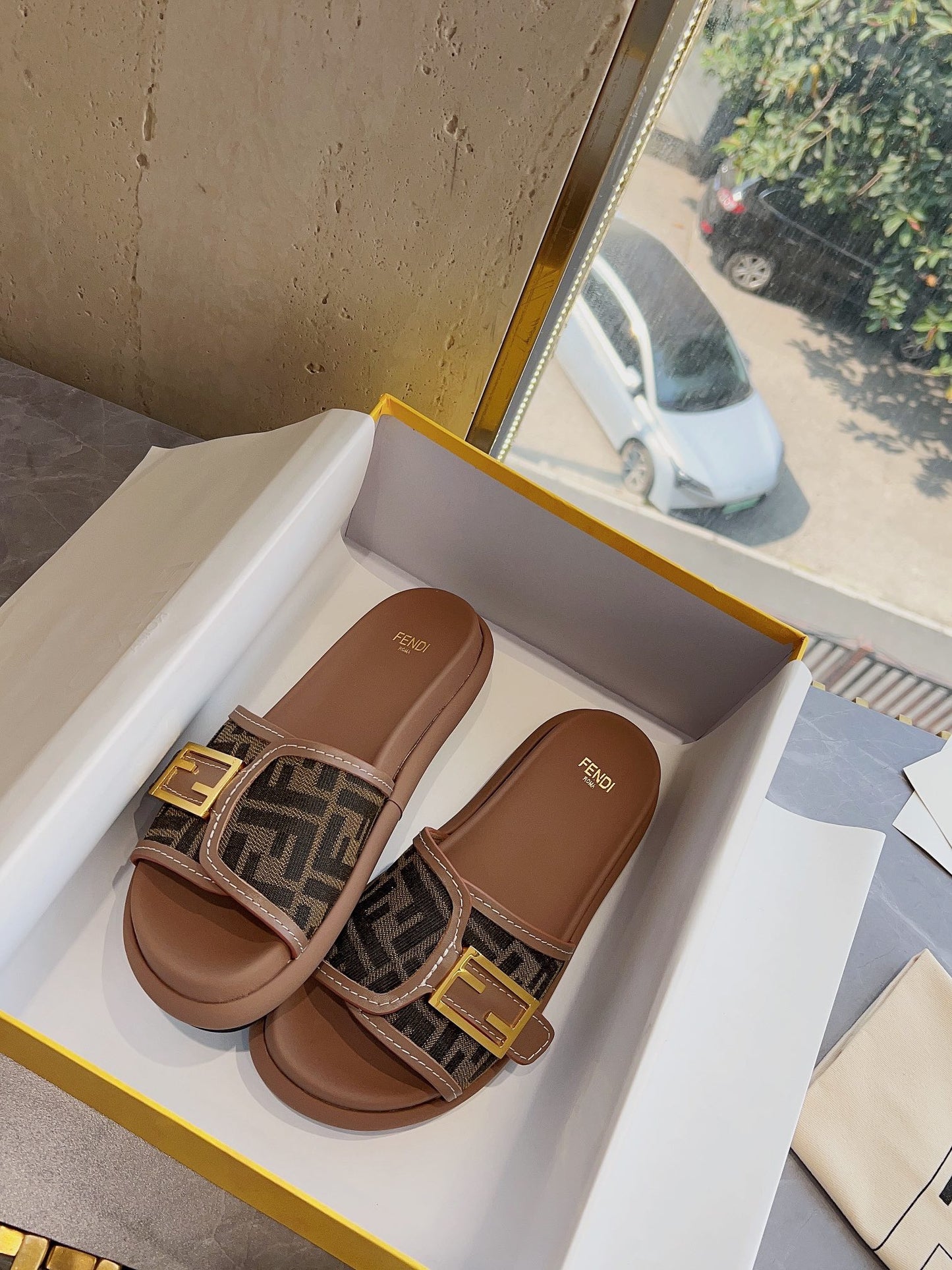 Fendi slipper on preorder