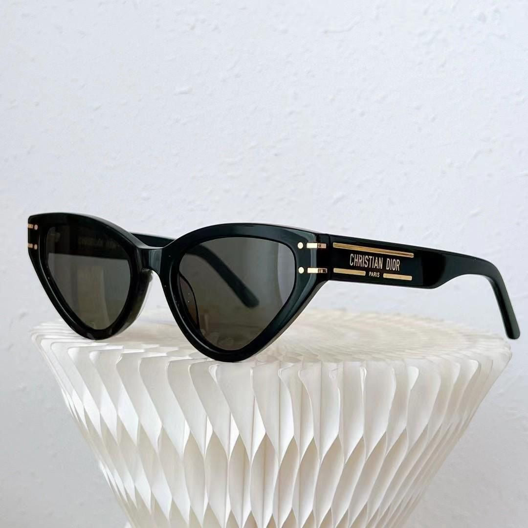 DIOR CAT EYE