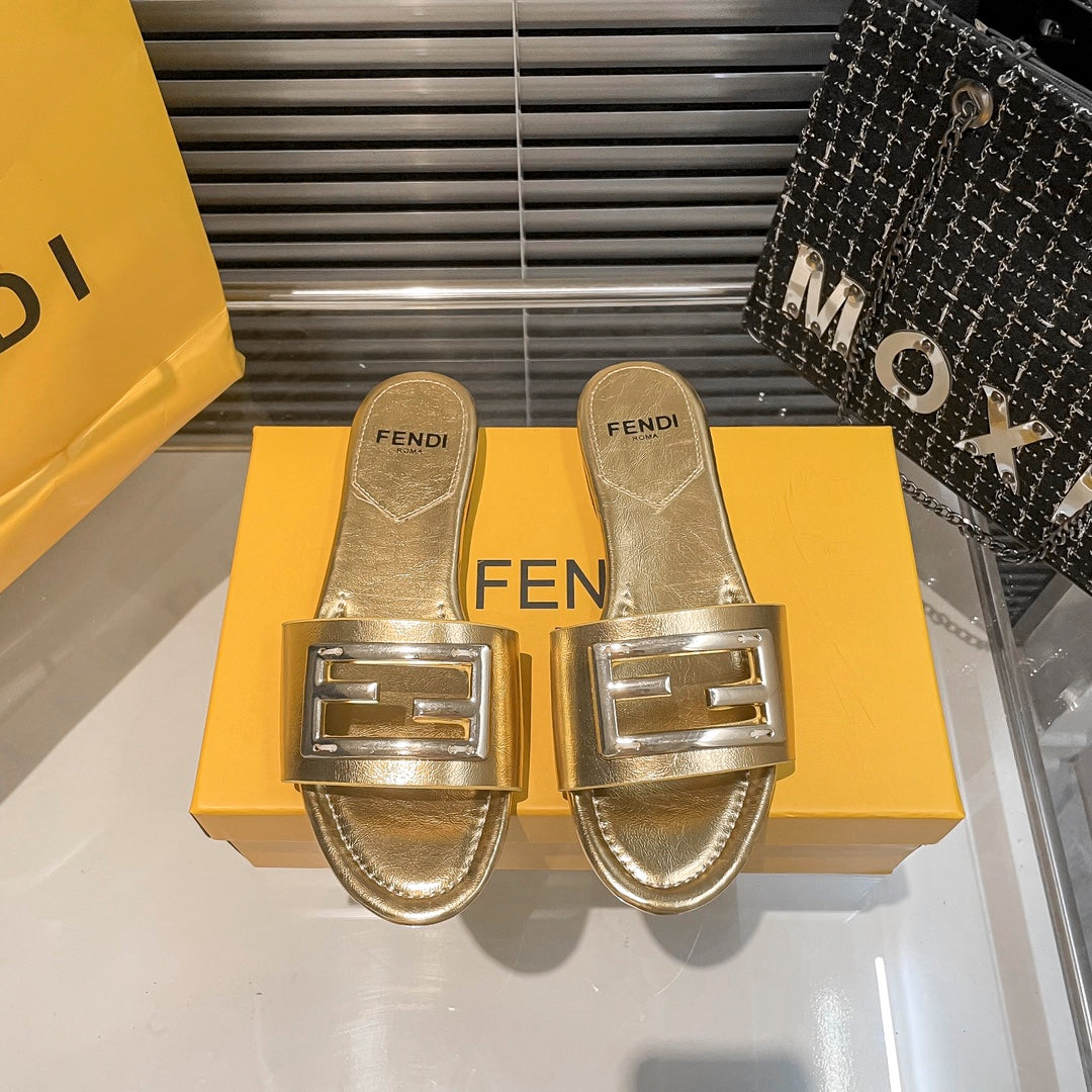 Fendi slipper on preorder