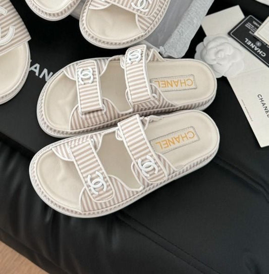 Chanel slipper