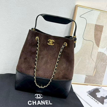 Chanel tote