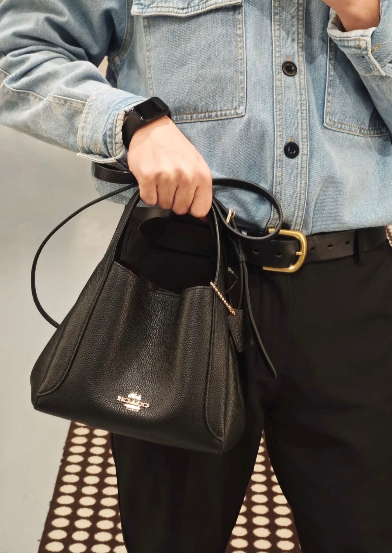 COACH MEDIUM TOTE