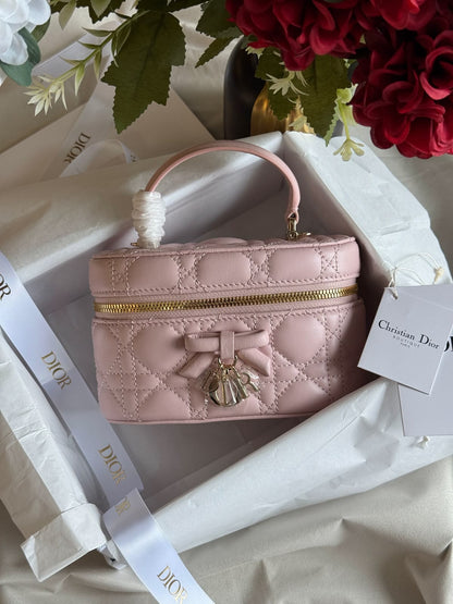 Dior vanity