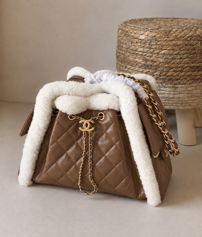 ‏chanel 25 size medium