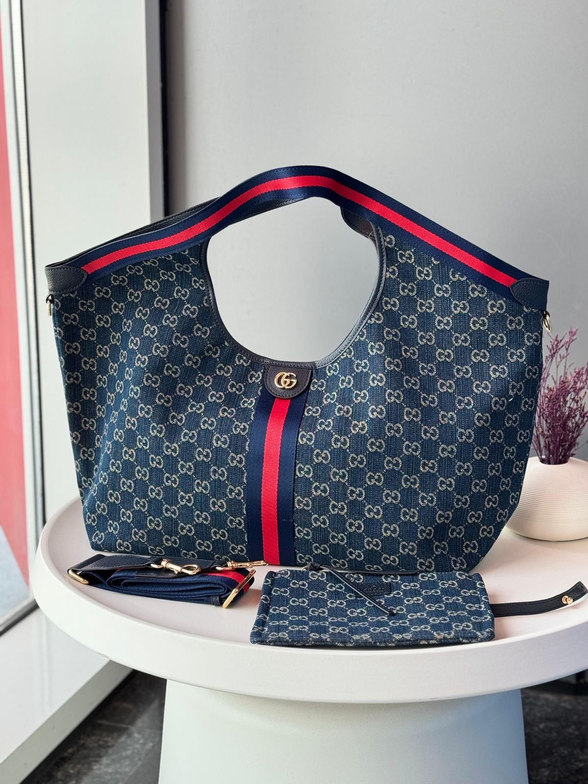 Gucci large tote
