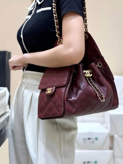 CHANEL MEDIUM SHOULDER