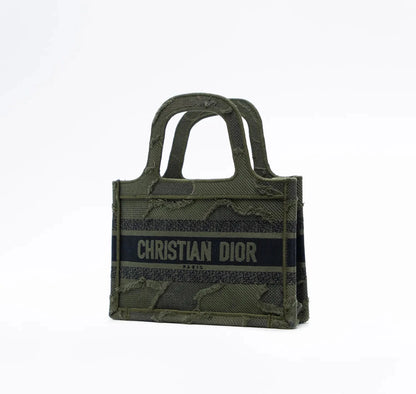 Dior mini