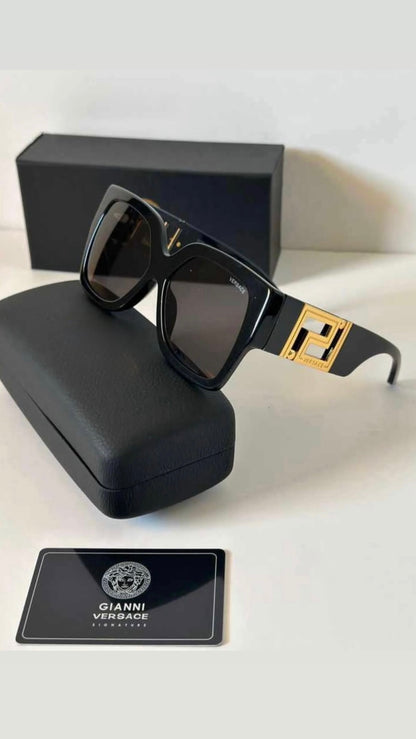 VERSACE