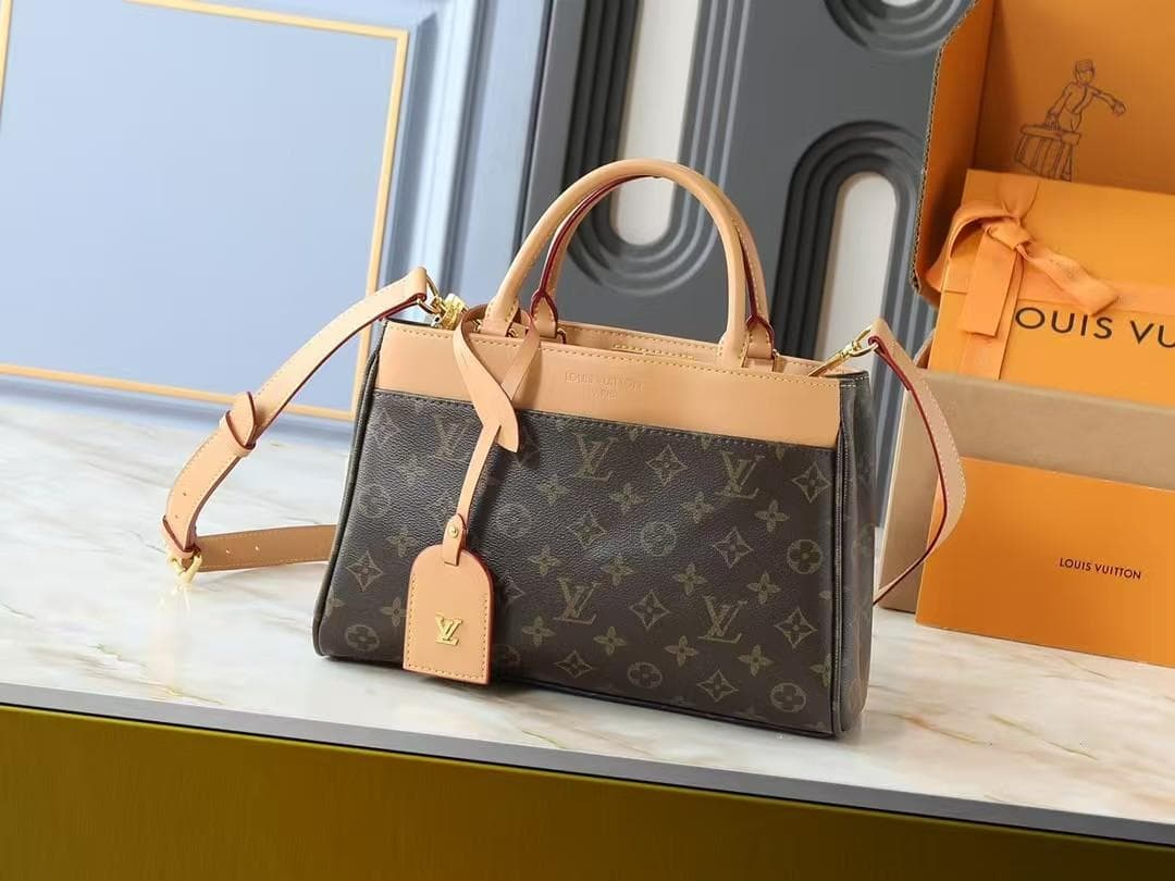 Louis vuitton medium tote