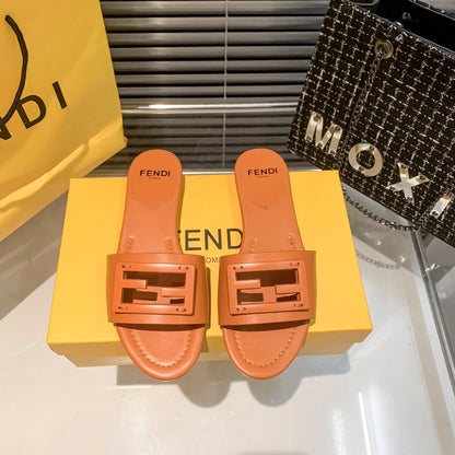 Fendi slipper on preorder