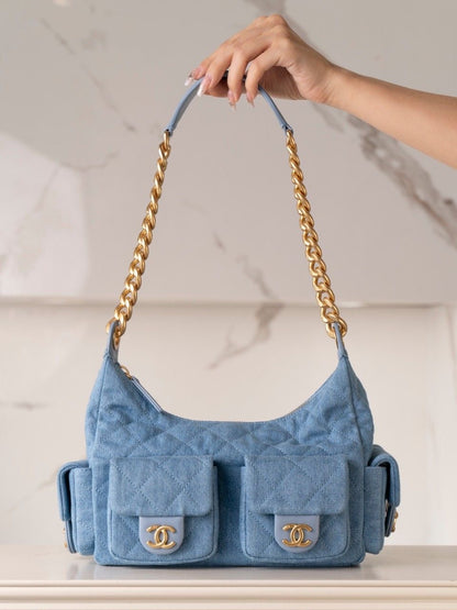 CHANEL TOTE