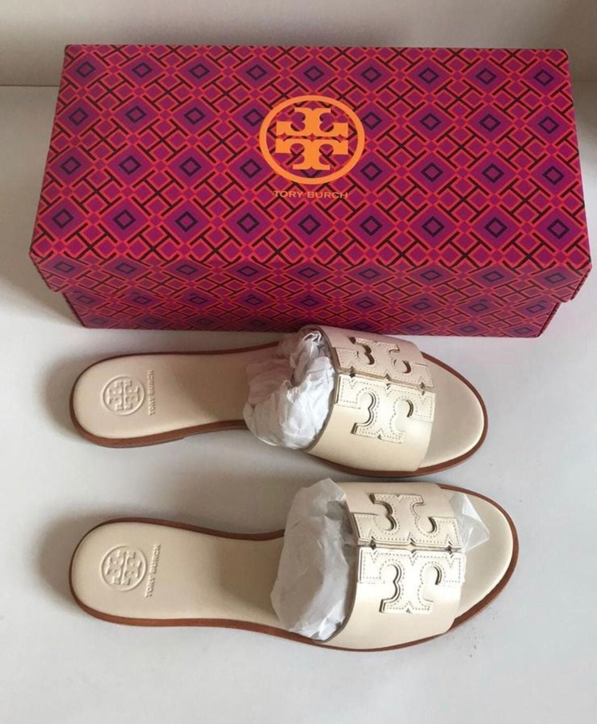 Tory burch slipper on preorder