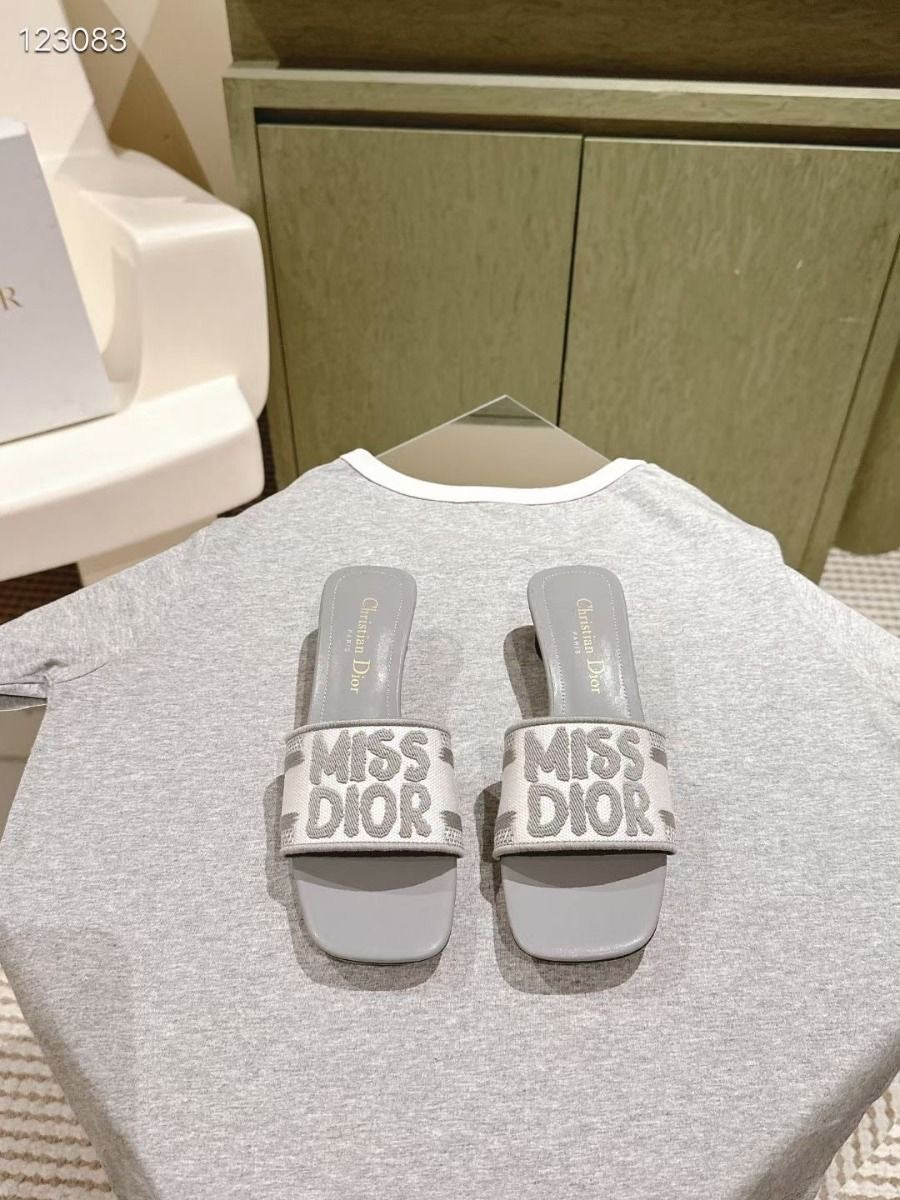 Miss dior heel