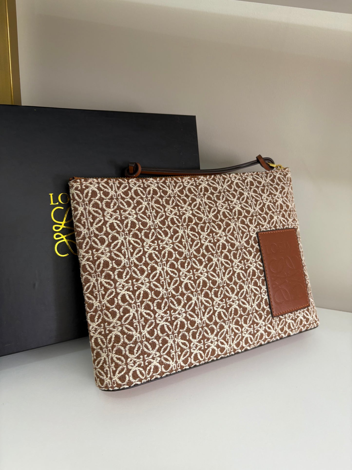 Loewe pouch