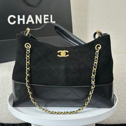 Chanel tote