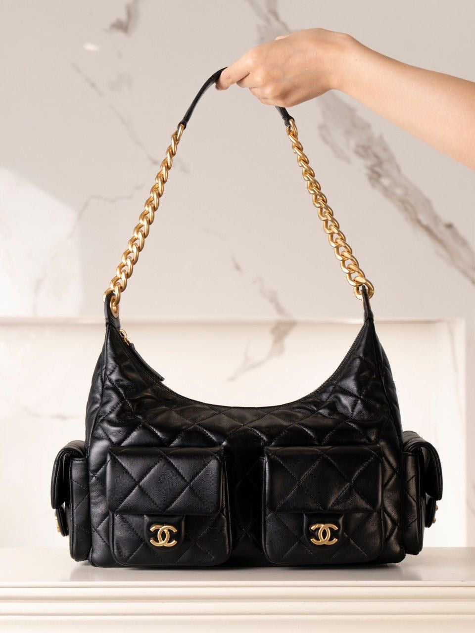 CHANEL TOTE