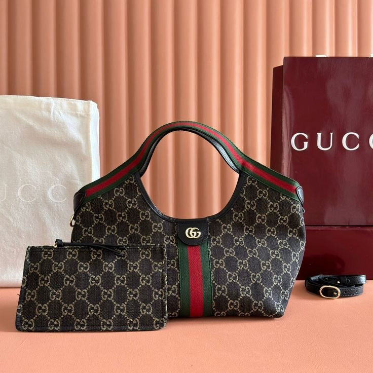 ‏Gucci tote medium
