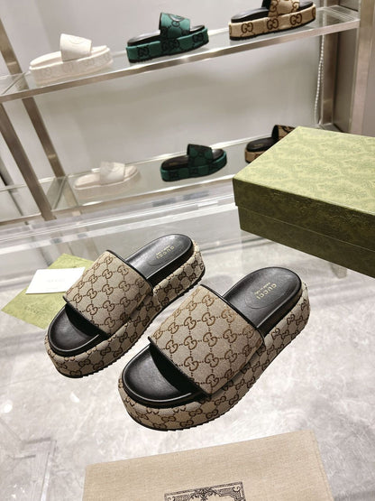 Gucci slipper on preorder