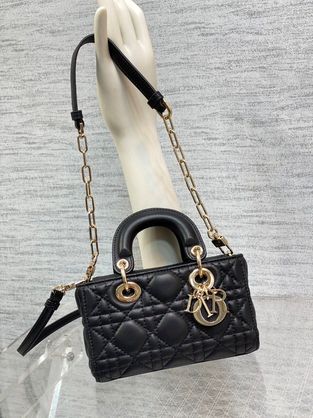 Mini lady dior
