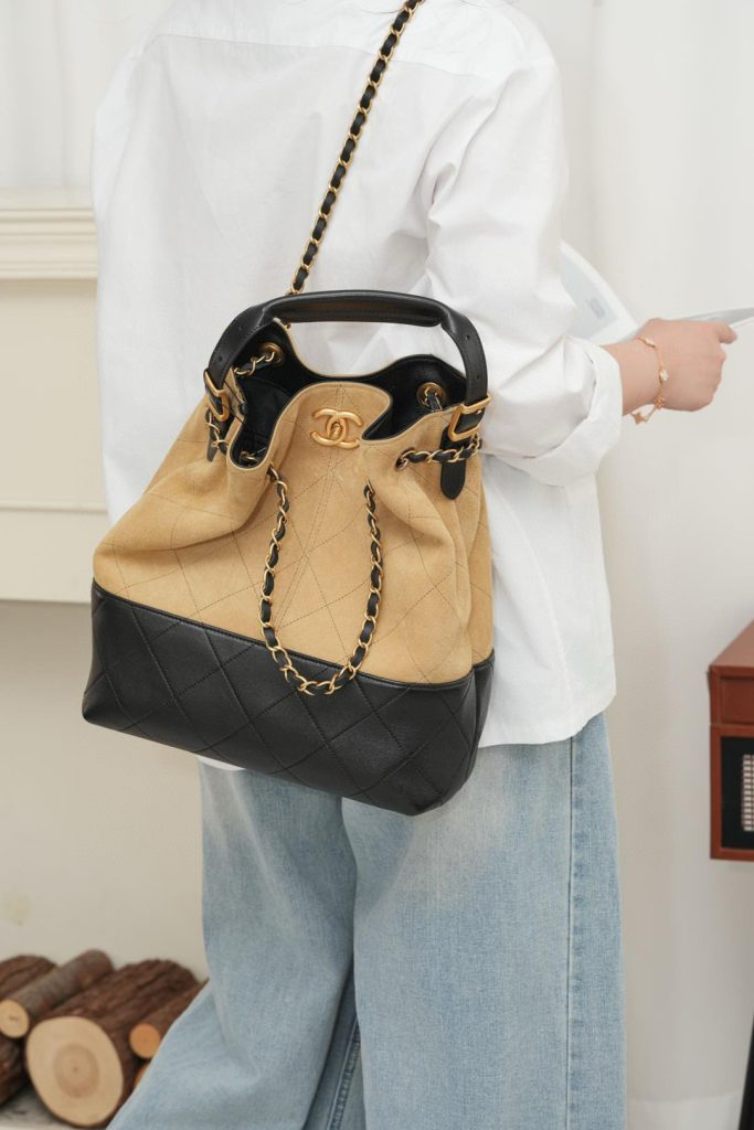 Chanel tote
