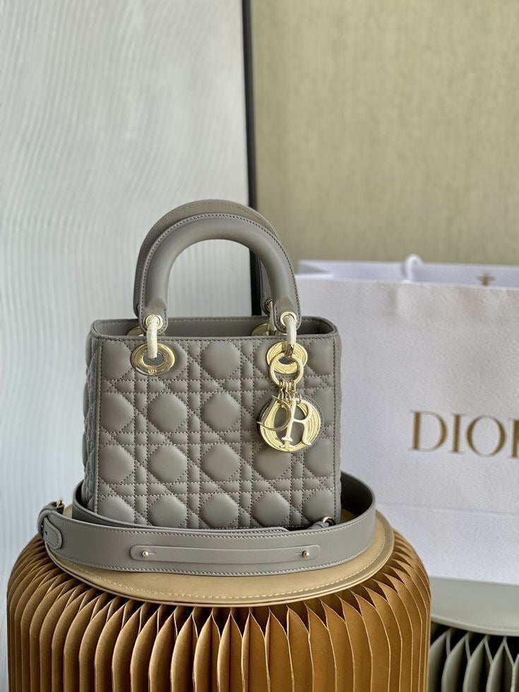 Lady dior medium