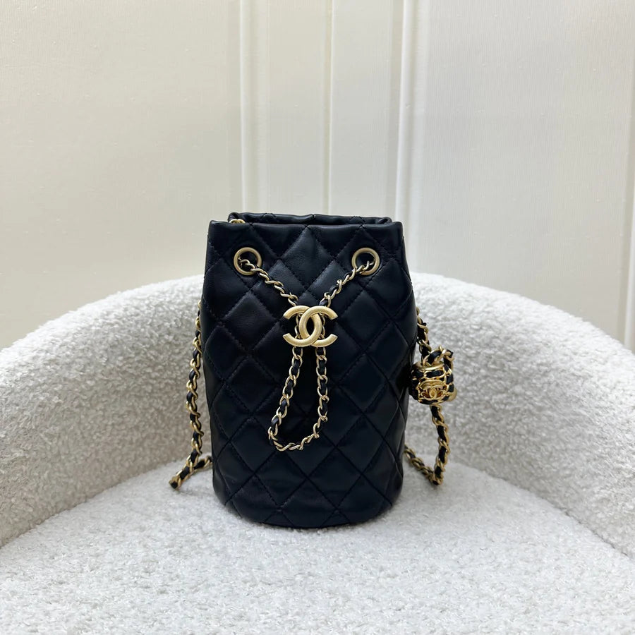 Chanel bucket