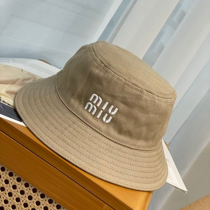 Miu miu hat