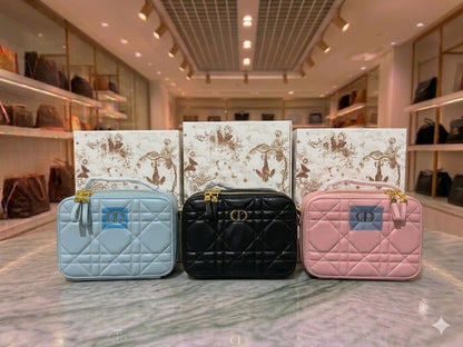 Mini dior box bag