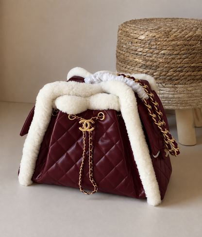 ‏chanel 25 size medium