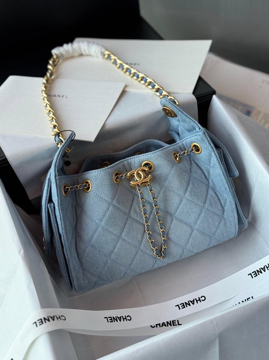 Chanel 25 bag