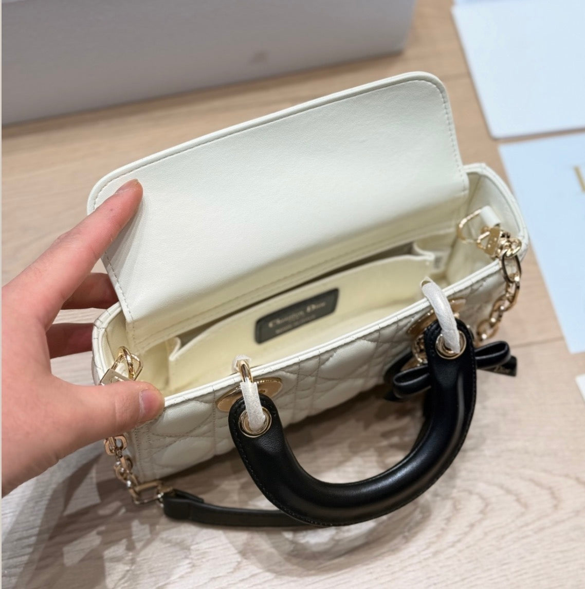 LADY D DIOR 2027
