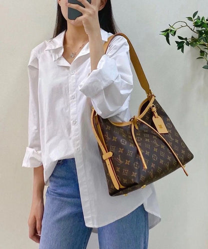 Louis vuitton tote medium