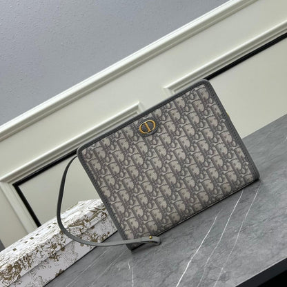 DIOR POUCH