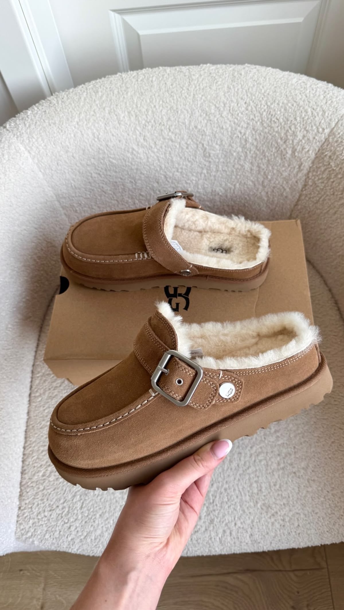 UGG