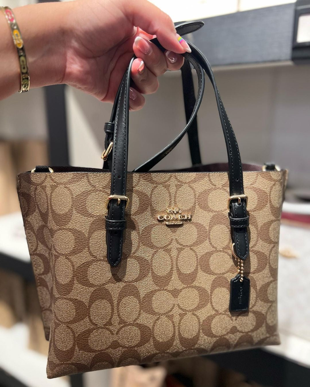 Coach medium