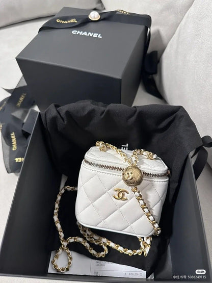 Mini chanel vanity