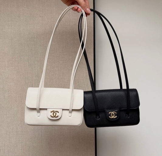 Chanel shoulder bag