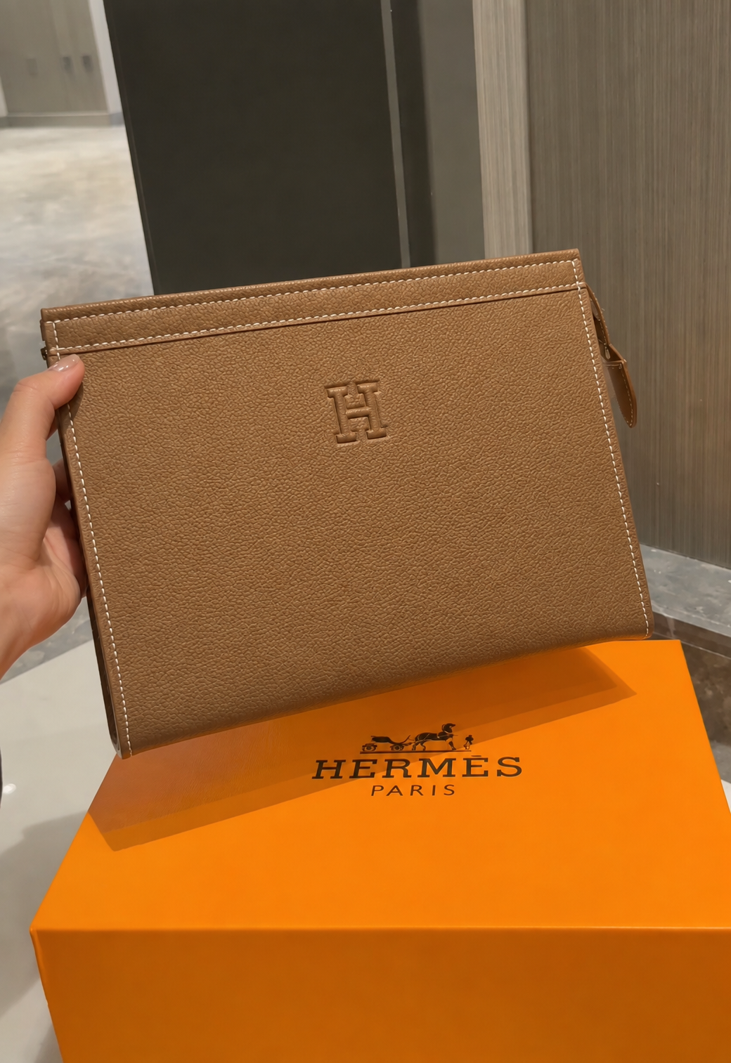 Hermes pouch