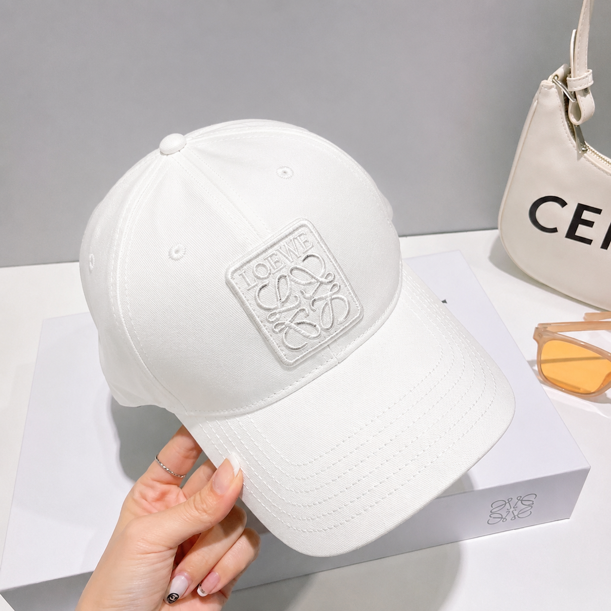 Loewe hat