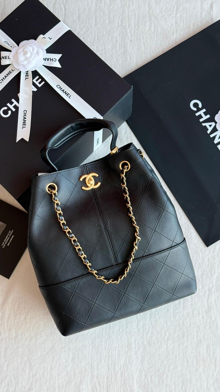 Chanel tote