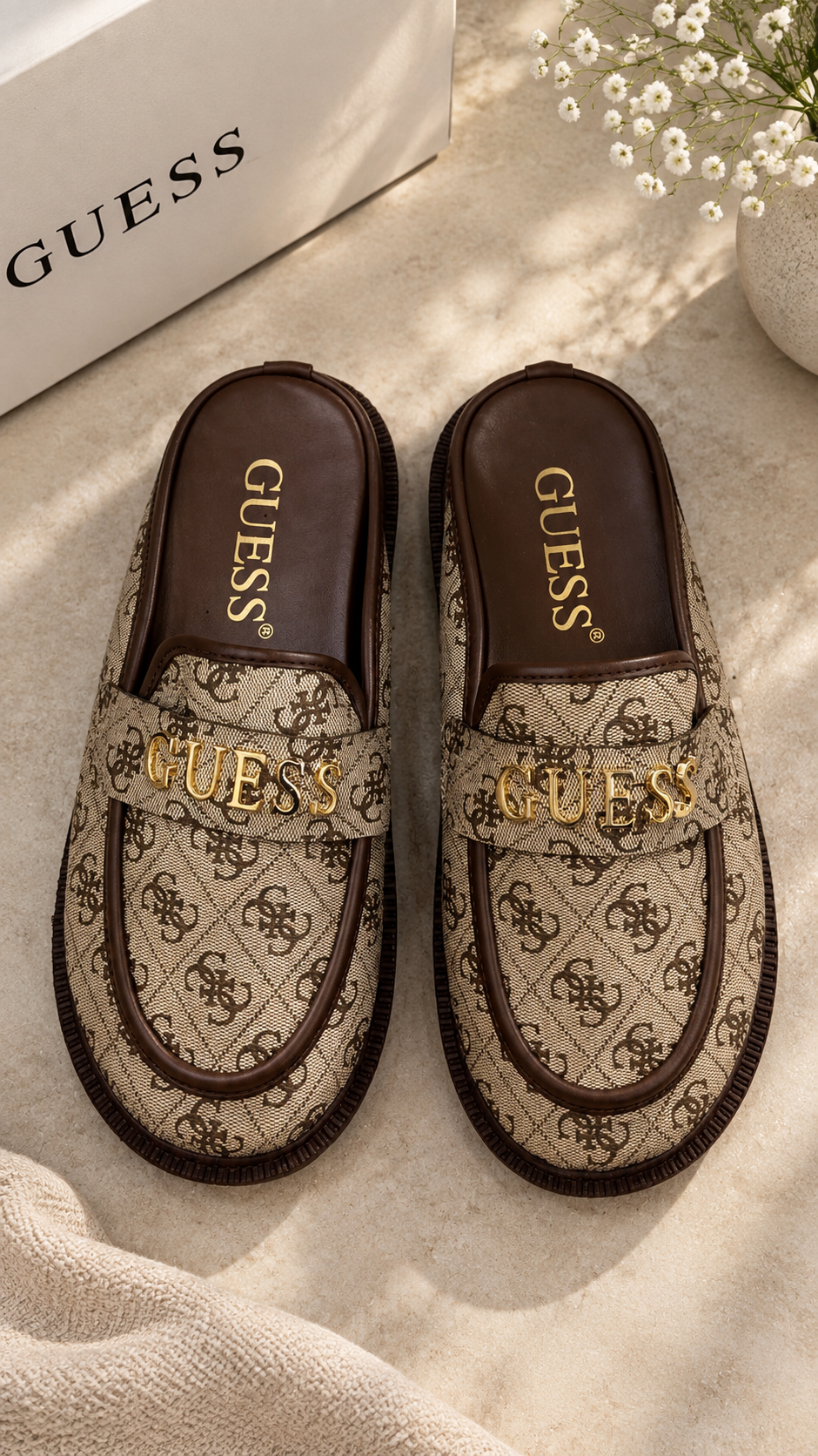 Guess slipper